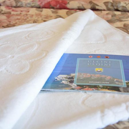 Guest House Vera Ulcinj Exterior foto