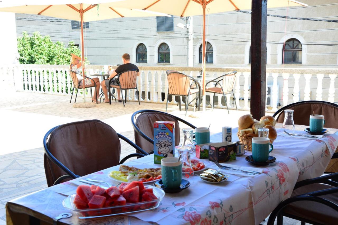 Guest House Vera Ulcinj Exterior foto