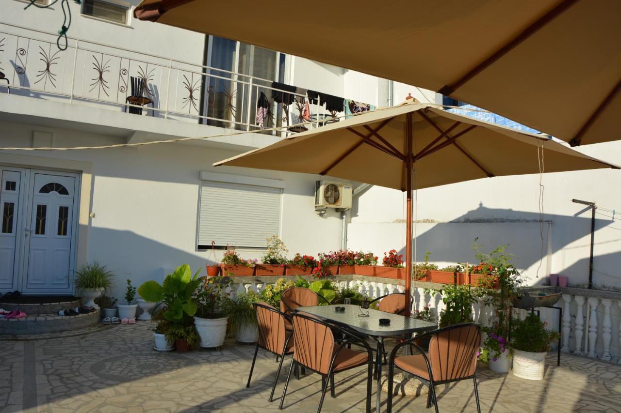 Guest House Vera Ulcinj Exterior foto