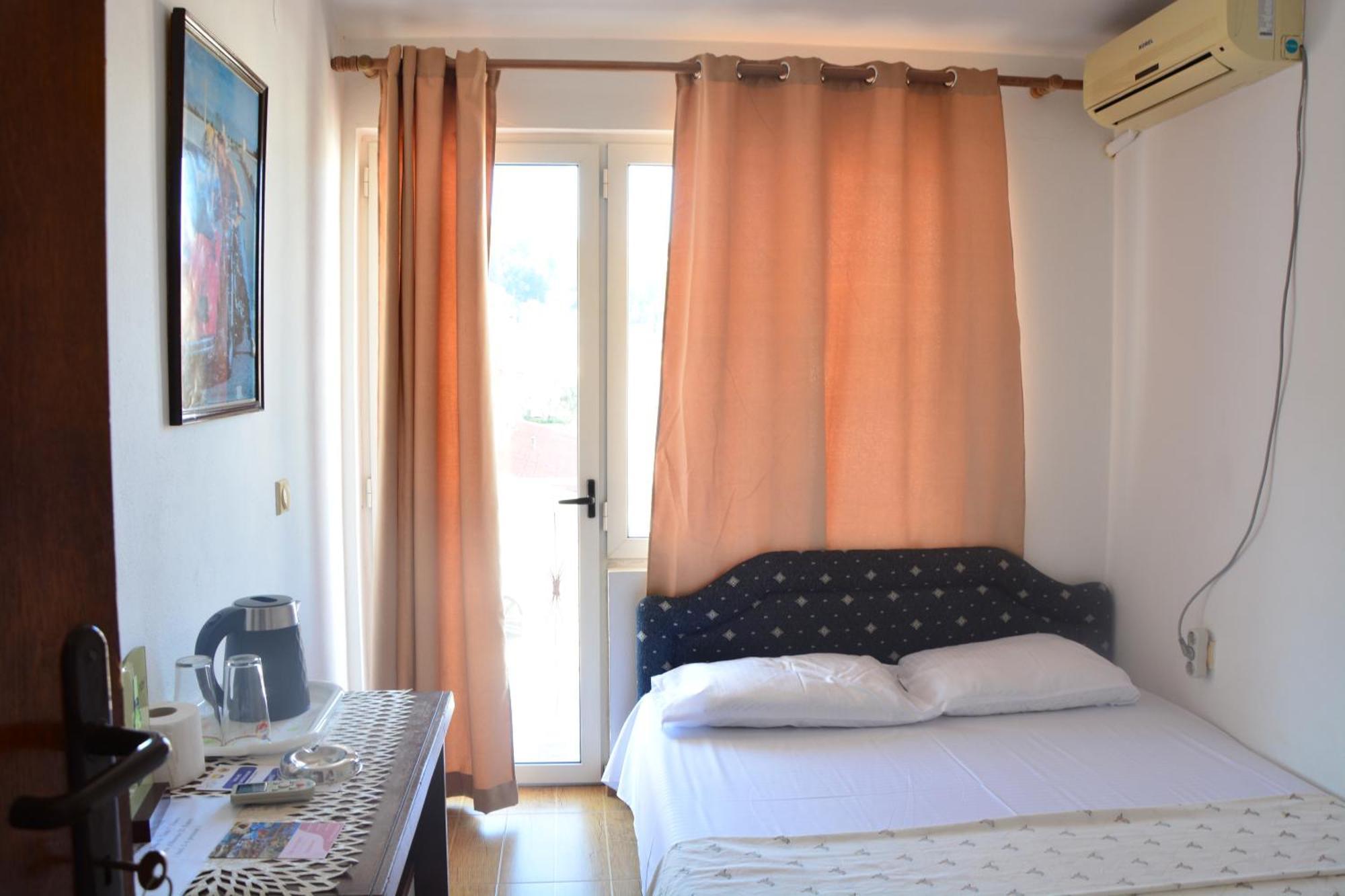 Guest House Vera Ulcinj Exterior foto