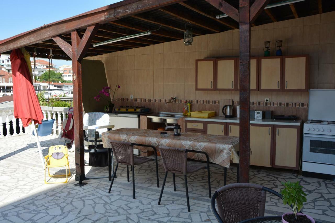Guest House Vera Ulcinj Exterior foto